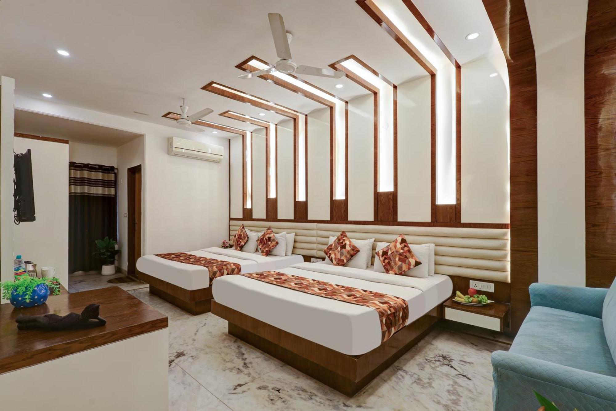 The Hindustan International - Traveller'S Choice Award 2025 Best Of Best Winning Hotel New Delhi Exteriör bild