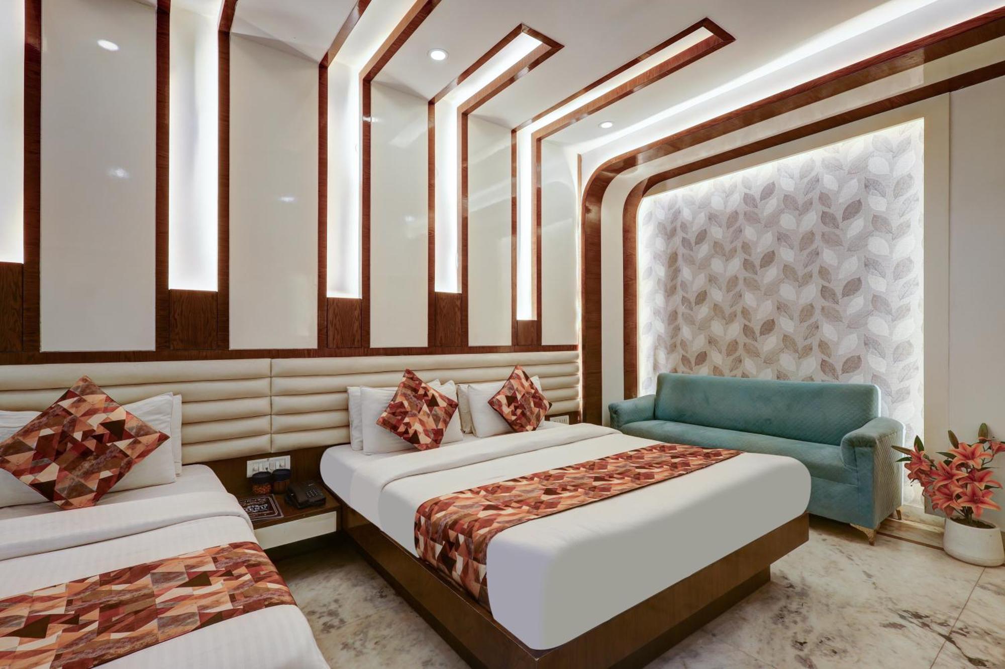 The Hindustan International - Traveller'S Choice Award 2025 Best Of Best Winning Hotel New Delhi Exteriör bild