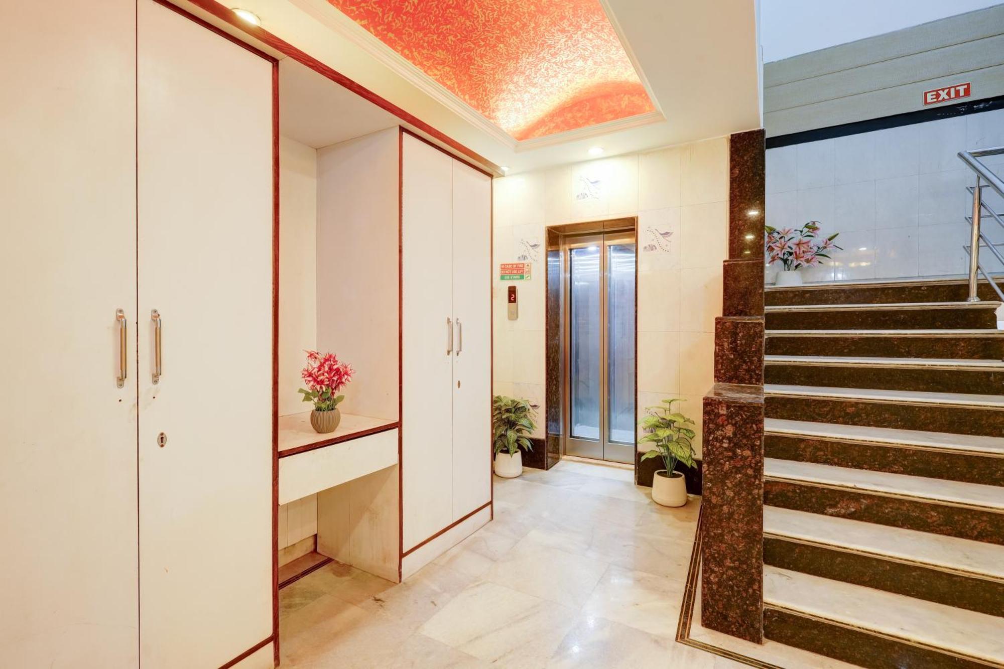 The Hindustan International - Traveller'S Choice Award 2025 Best Of Best Winning Hotel New Delhi Exteriör bild