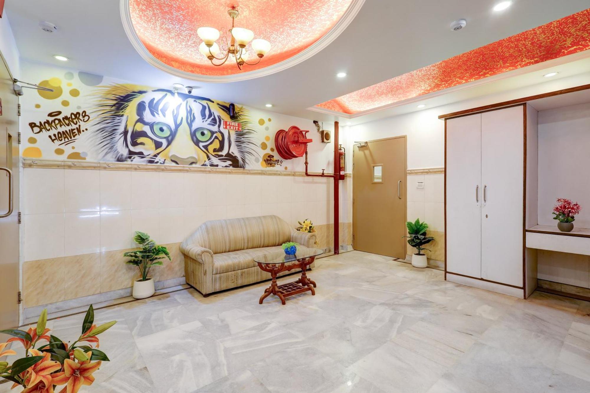 The Hindustan International - Traveller'S Choice Award 2025 Best Of Best Winning Hotel New Delhi Exteriör bild