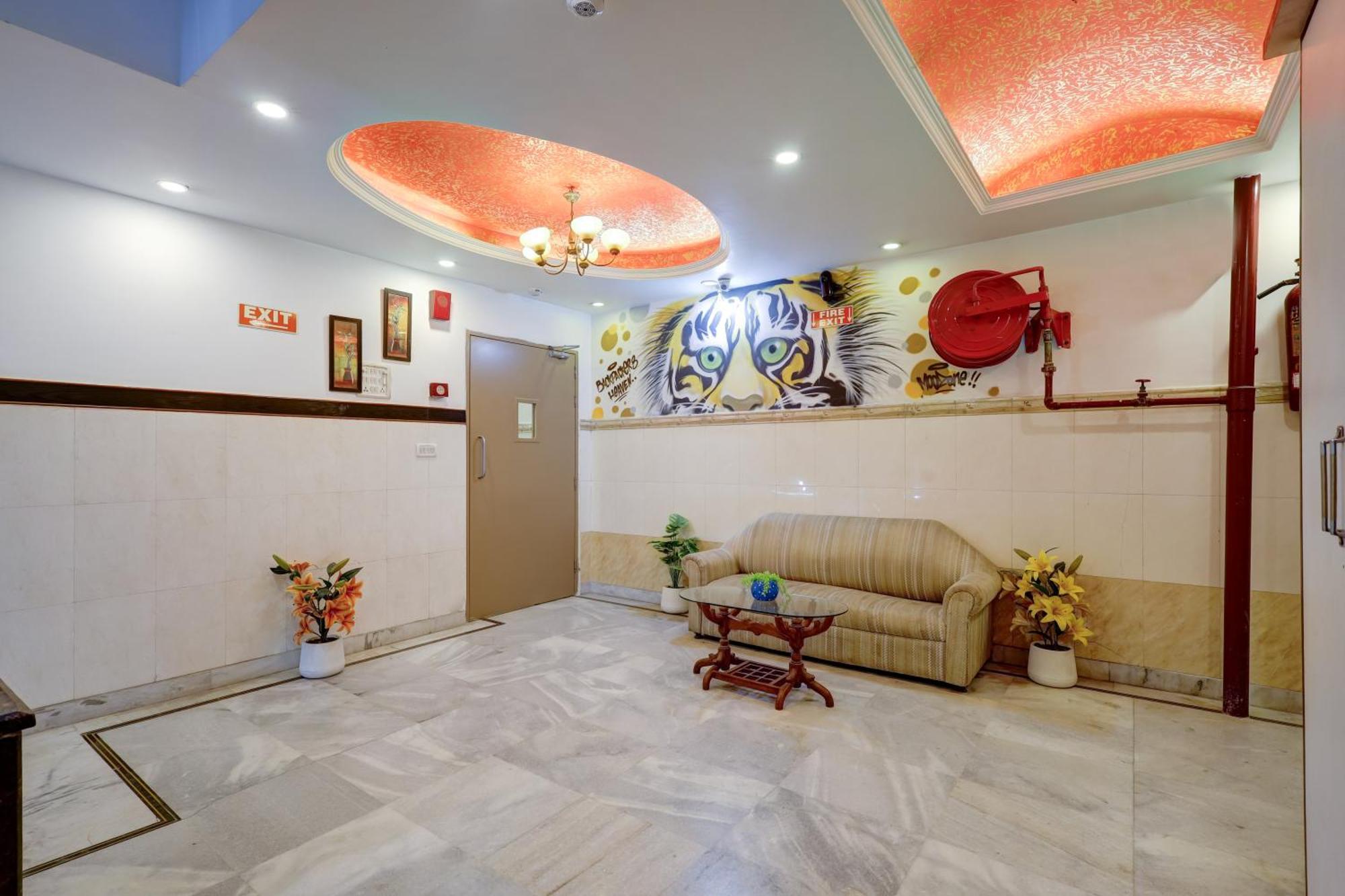 The Hindustan International - Traveller'S Choice Award 2025 Best Of Best Winning Hotel New Delhi Exteriör bild