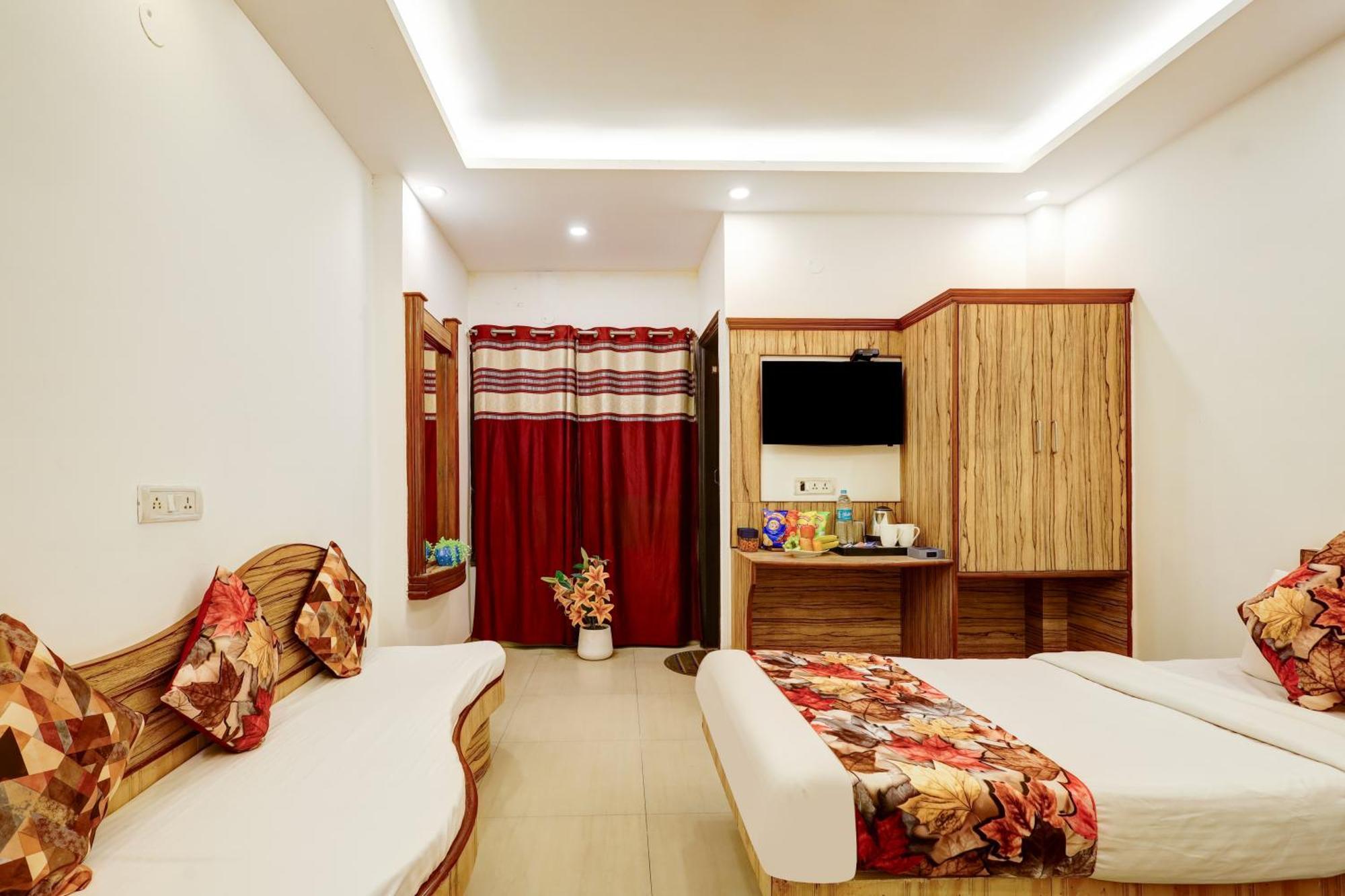 The Hindustan International - Traveller'S Choice Award 2025 Best Of Best Winning Hotel New Delhi Exteriör bild